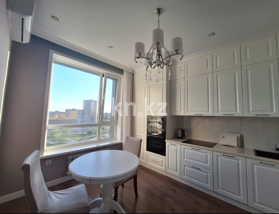 Продажа 3-комнатной квартиры, 90 м², пр. Республики, дом  23/2 в Караганде - фото 3