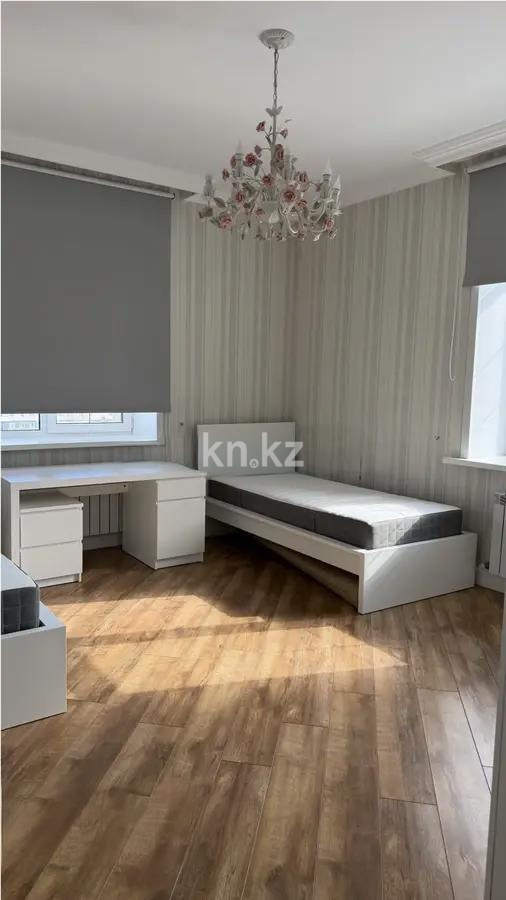 Продажа 4-комнатной квартиры, 181.7 м² в Астане - фото 4
