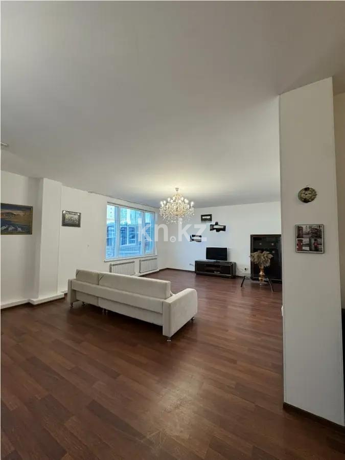 Продажа 3-комнатной квартиры, 132.7 м², ул. Кунаева, дом  12 в Астане