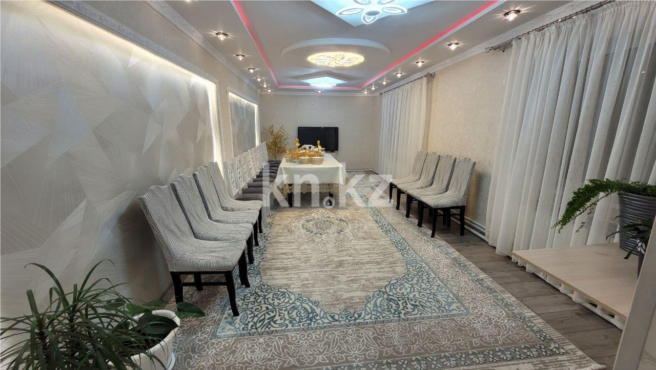 Продажа 6-комнатного дома, 216 м² в Караганде