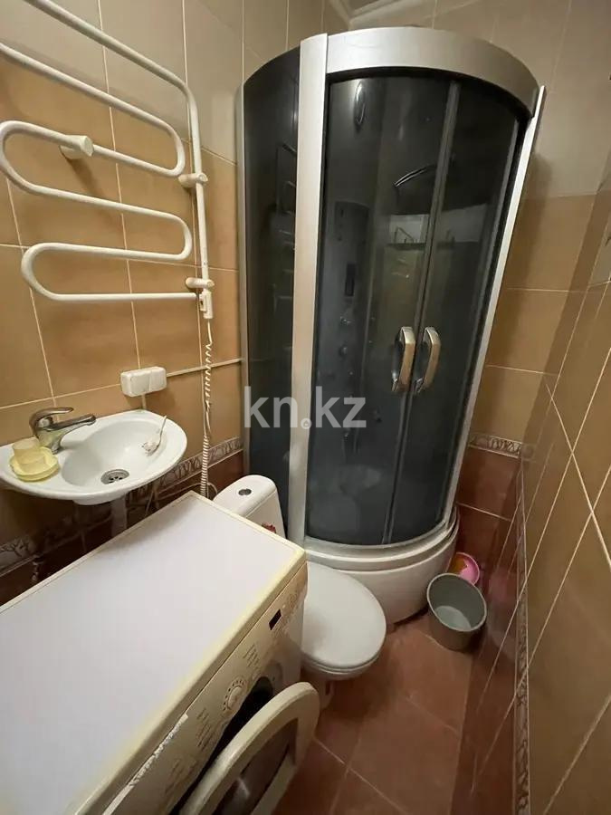 Продажа 3-комнатной квартиры, 98 м², ул. Отырар, дом  18 в Астане - фото 5