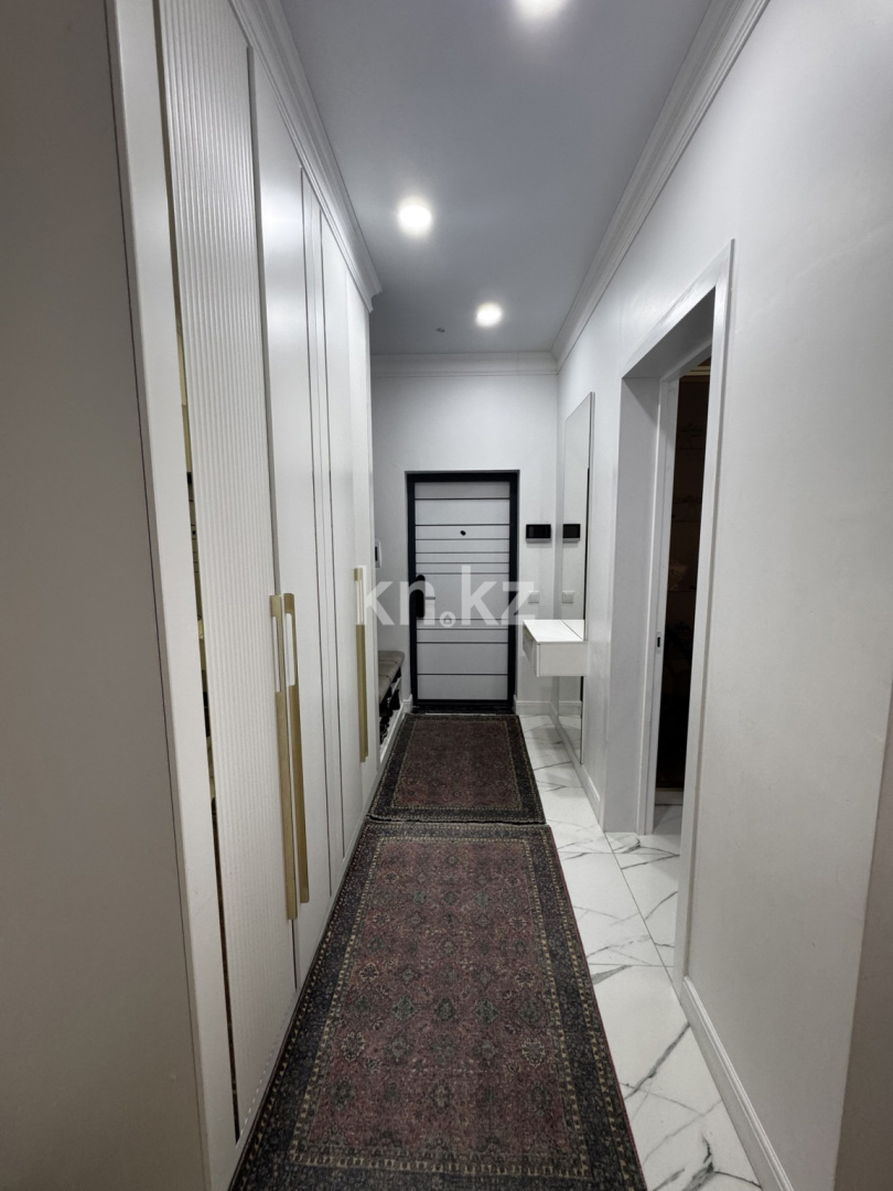 Продажа 3-комнатной квартиры, 111 м², ул. Утеген батыра в Алматы - фото 29