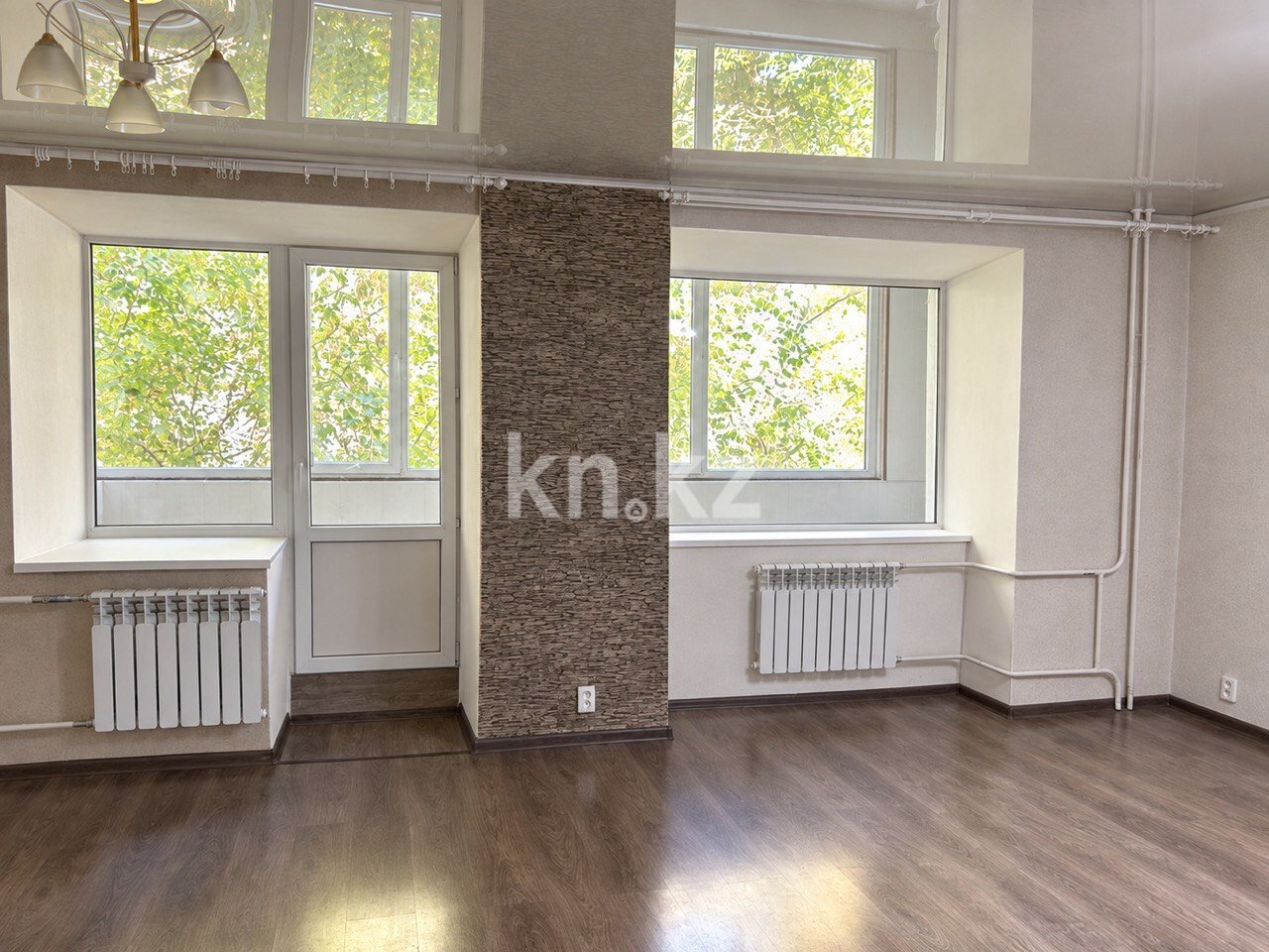 Продажа 2-комнатной квартиры, 51 м² в Усть-Каменогорске - фото 2