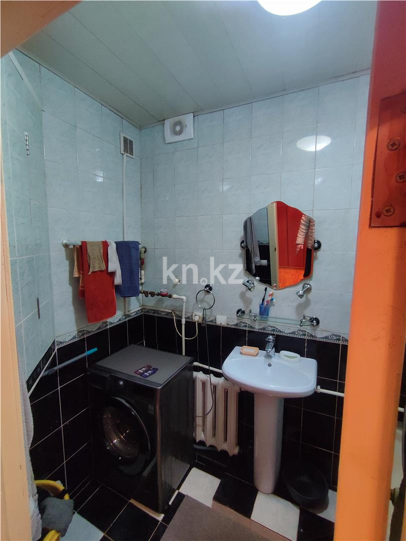 Продажа 3-комнатной квартиры, 76 м², ул. Мустафина в Караганде - фото 12