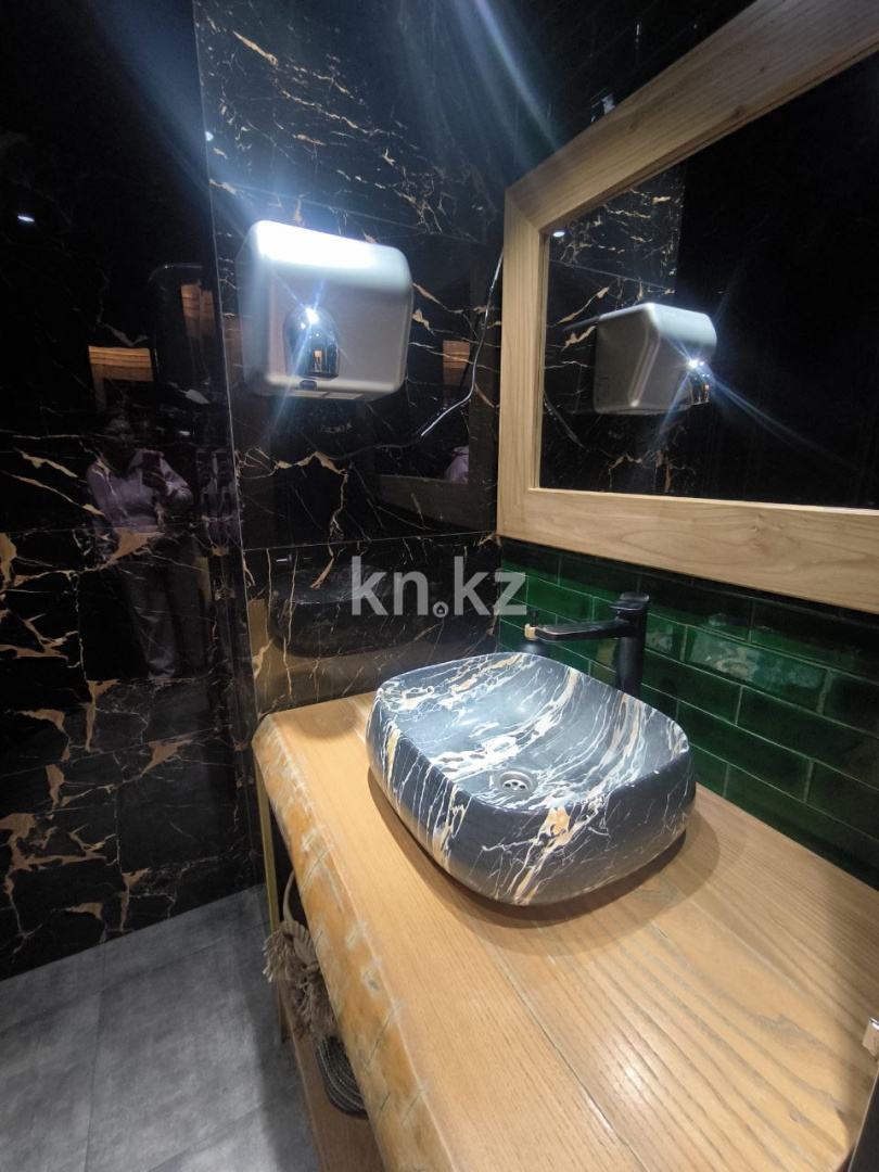 Продажа , 300 м², пр. Достык, дом  105 в Алматы - фото 6