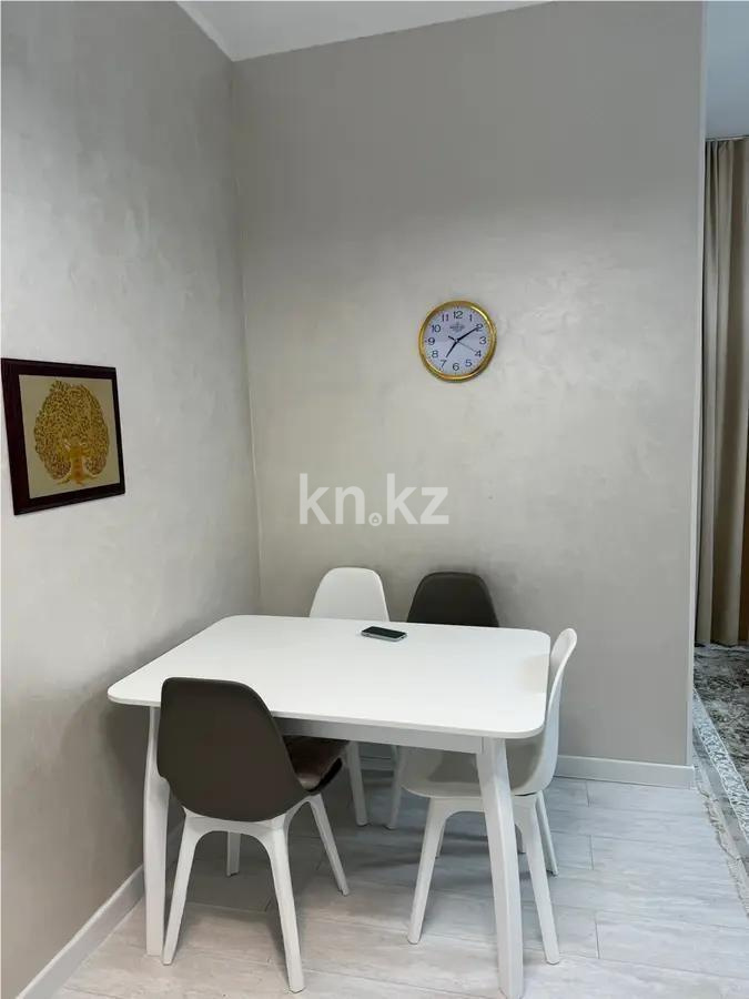 Продажа 2-комнатной квартиры, 52 м², пр. Абая, дом  10 в Астане