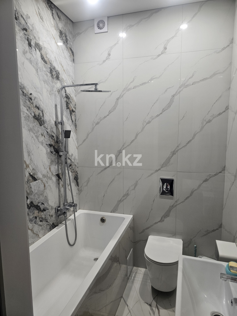 Продажа 3-комнатной квартиры, 95 м², ул. Таттимбета, дом  3/11 в Караганде - фото 12