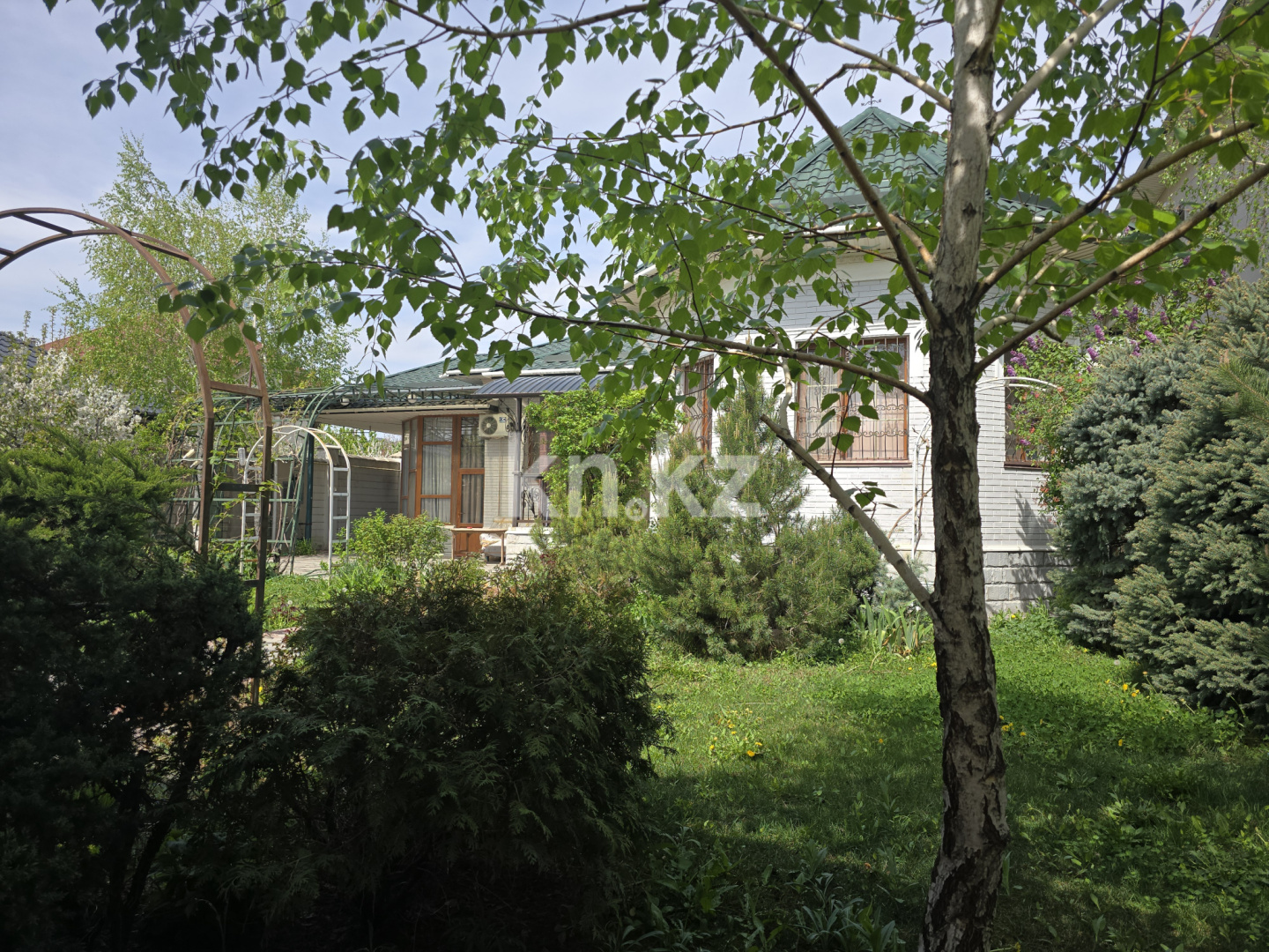 Продажа 6-комнатного дома, 216 м² в Шымкенте