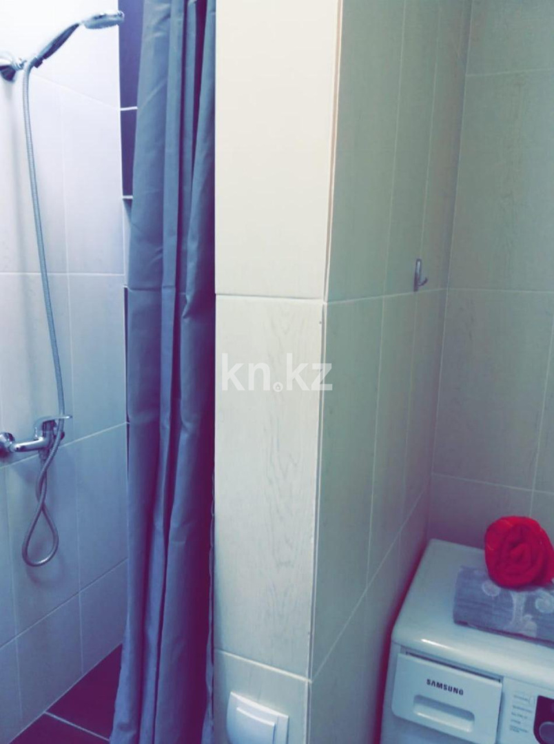 Аренда 1-комнатной квартиры посуточно, 40 м², ул. Керей, Жанибек хандар, дом  12/1 - ул. Сауран в Астане - фото 8