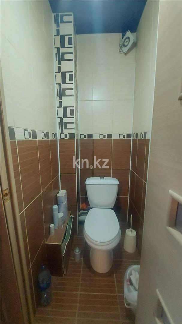 Продажа 3-комнатной квартиры, 64 м², мкр. Мамраева (Восток-5) в Караганде - фото 10