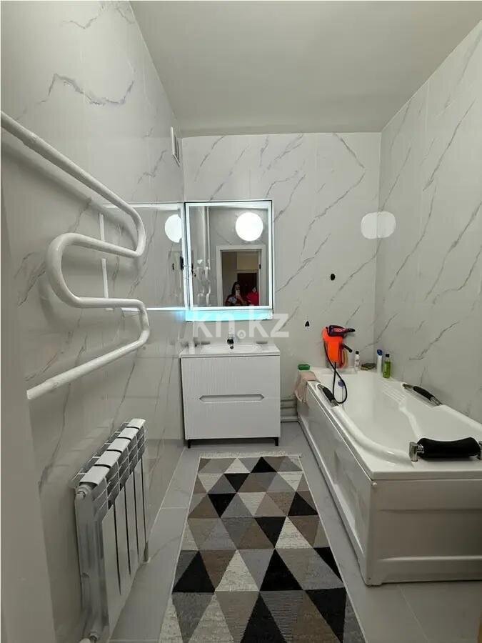 Продажа 2-комнатной квартиры, 69.6 м² в Алматы - фото 4