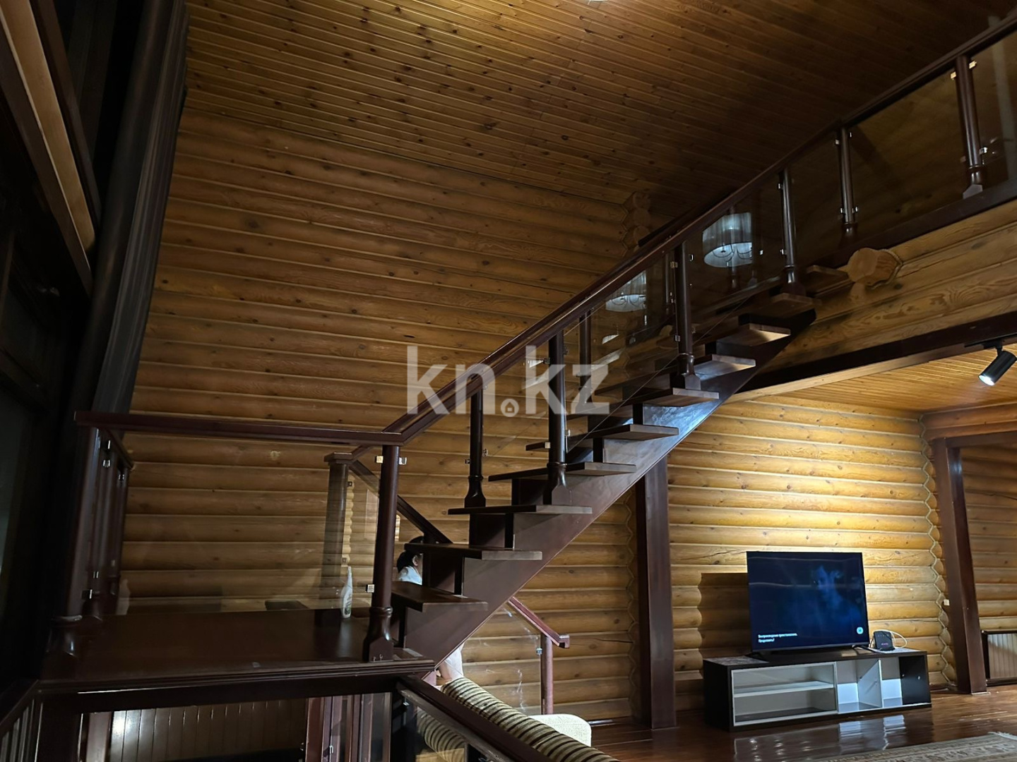 Аренда 4-комнатного дома, 400 м² в Алматы - фото 16