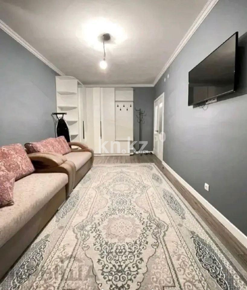 Аренда 1-комнатной квартиры, 40 м² в Астане