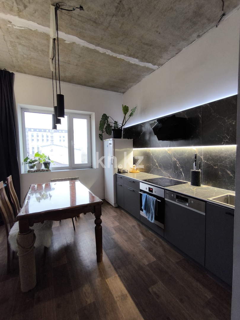 Продажа 3-комнатной квартиры, 95 м², ул. Муканова, дом  59в в Караганде