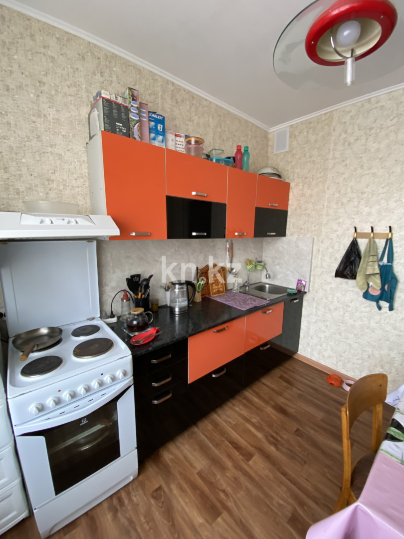 Продажа 3-комнатной квартиры, 63.6 м², мкр. Голубые Пруды, дом  6 в Караганде - фото 2