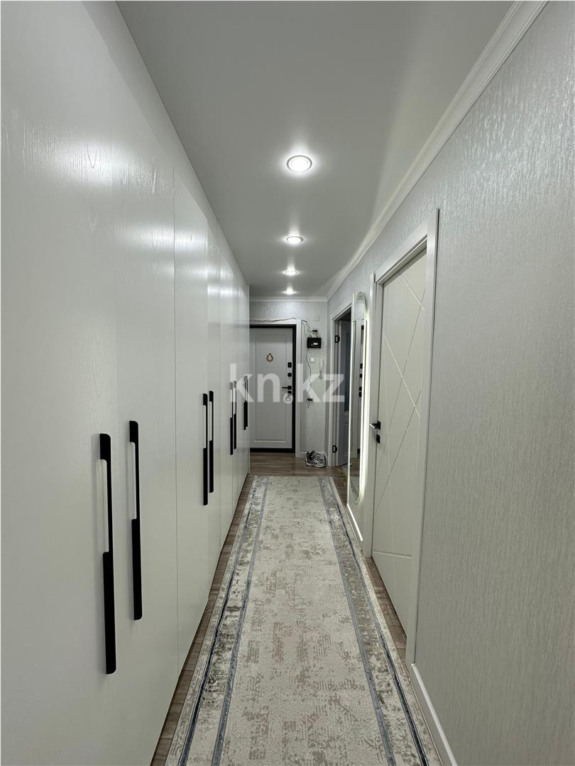 Продажа 3-комнатной квартиры, 64 м², мкр. Восток-3 в Караганде - фото 12