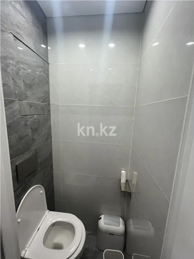 Продажа 3-комнатной квартиры, 68 м², мкр-н Айнабулак-4, дом  188 в Алматы - фото 6