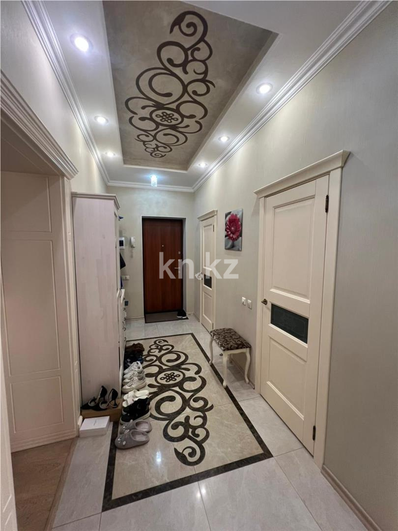 Продажа 4-комнатной квартиры, 188 м², ул. Аманжолова в Караганде - фото 13