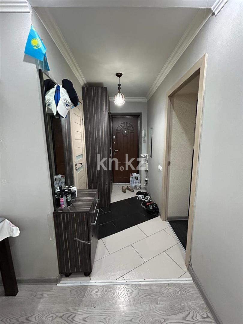 Продажа 4-комнатной квартиры, 93 м², ул. Аманжолова, дом  21 в Караганде - фото 10