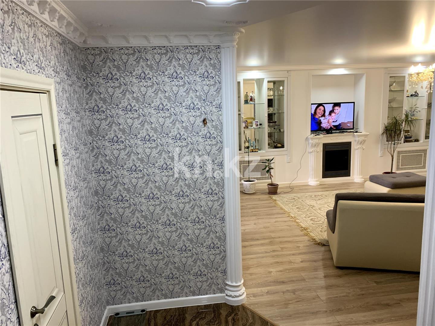 Продажа 3-комнатной квартиры, 106 м², пр. Шахтеров в Караганде - фото 15