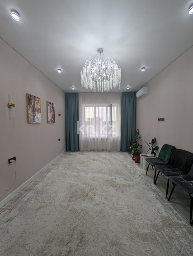 Продажа 3-комнатной квартиры, 100.2 м² в Уральске - фото 8
