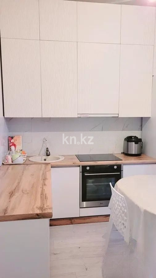 Продажа 3-комнатной квартиры, 84 м², ул. Муканова, дом  51/8 блок Б в Караганде - фото 4
