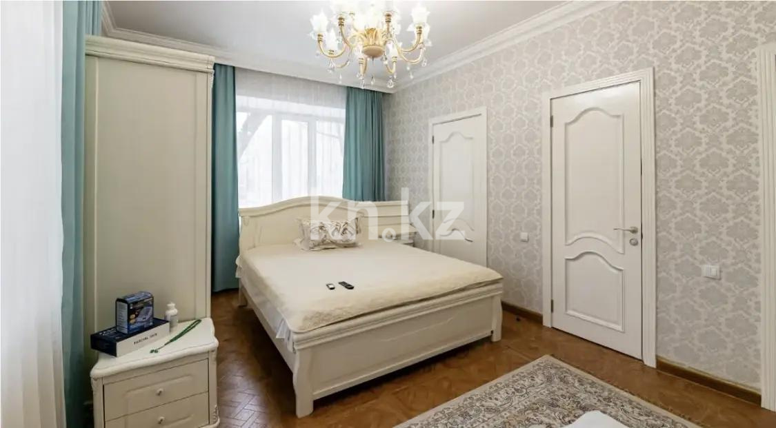 Продажа 4-комнатной квартиры, 144 м², ул. Валиханова, дом  15 в Астане - фото 4