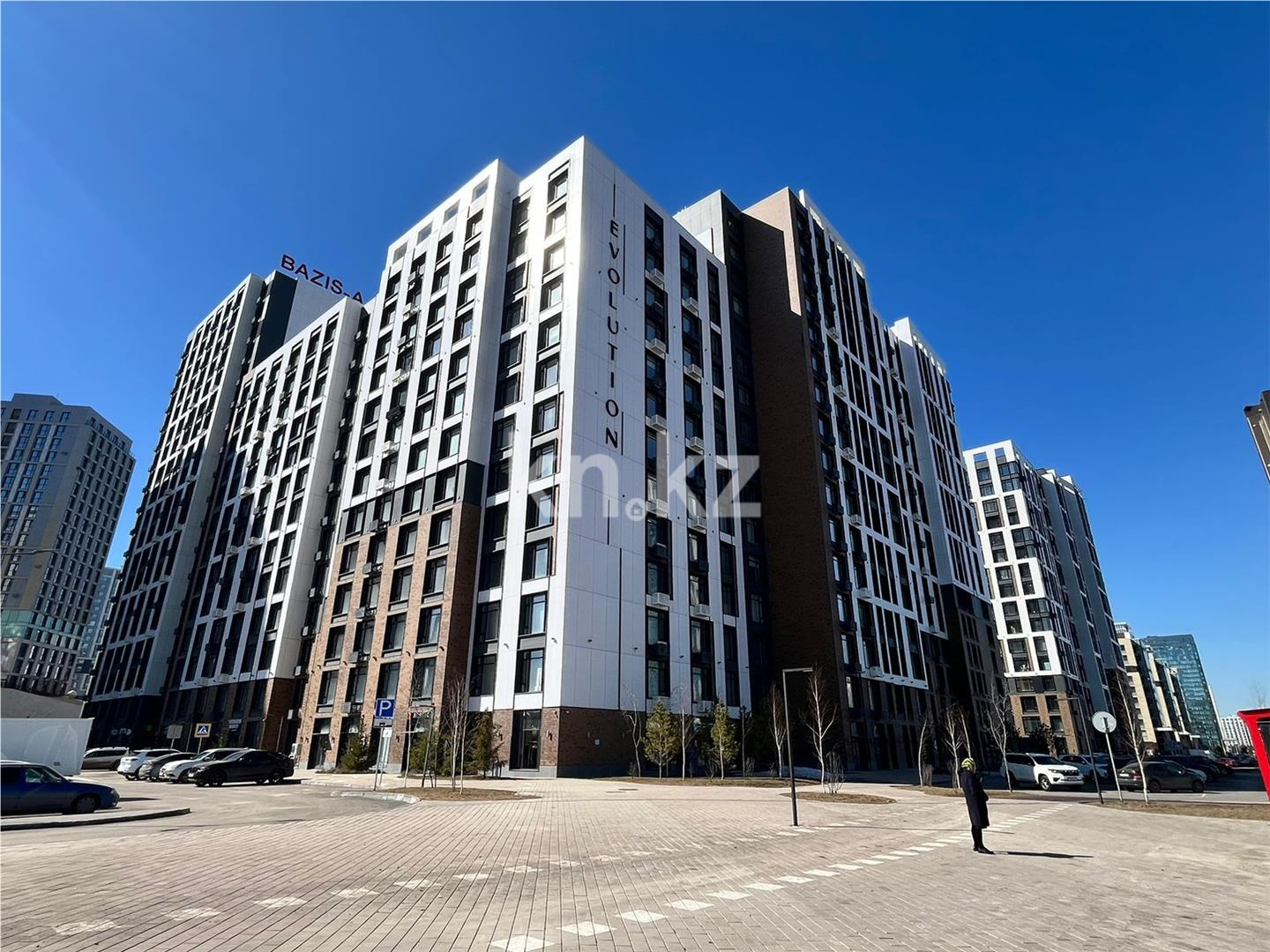 Продажа 4-комнатной квартиры, 130 м² в Астане - фото 35