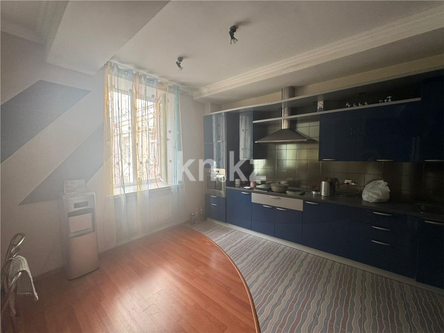 Продажа 9-комнатного дома, 1000 м², пр. Назарбаева, дом  3а в Караганде - фото 25