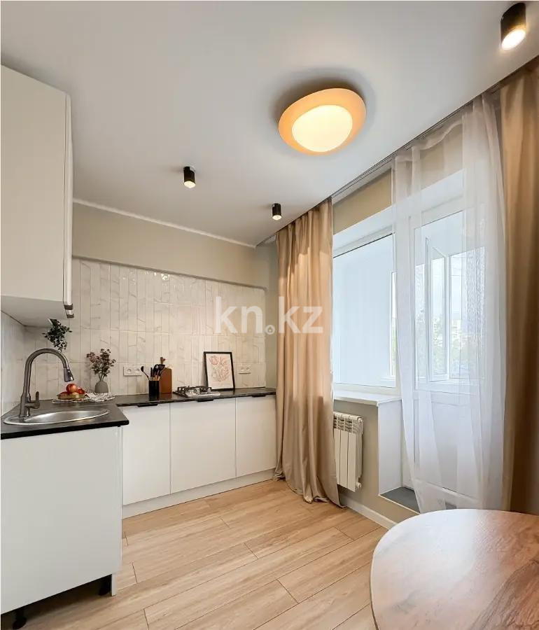 Продажа 2-комнатной квартиры, 55 м², мкр-н 11, дом  38 в Алматы - фото 2