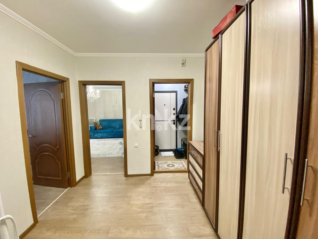 Продажа 3-комнатной квартиры, 65 м², мкр. Голубые Пруды, дом  15 в Караганде - фото 5