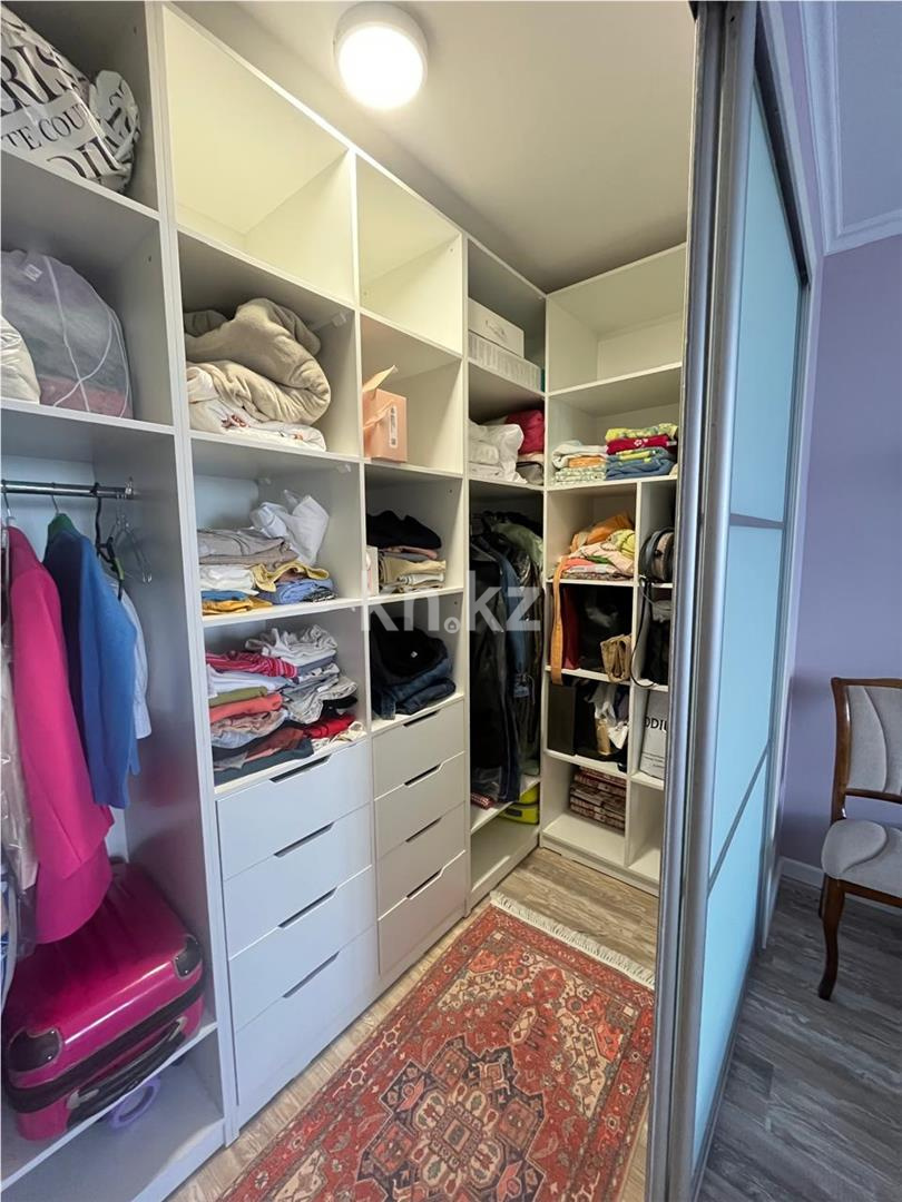 Продажа 2-комнатной квартиры, 69 м², пр. Шахтеров, дом  60 в Караганде - фото 19