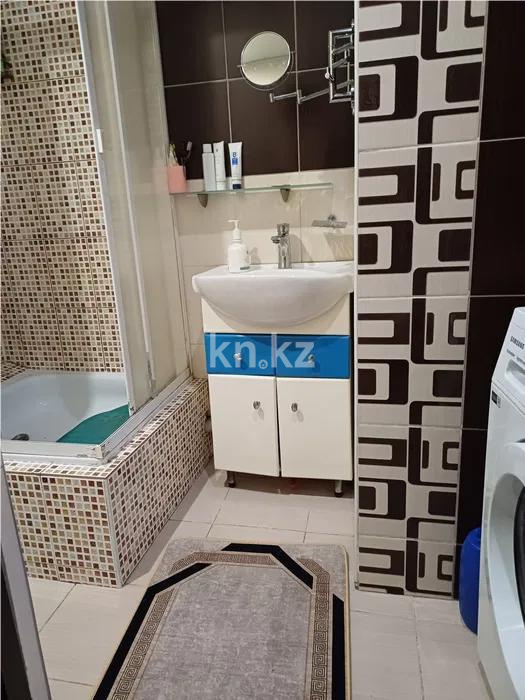 Продажа 2-комнатной квартиры, 46 м², ул. Валиханова, дом  27 в Астане - фото 4