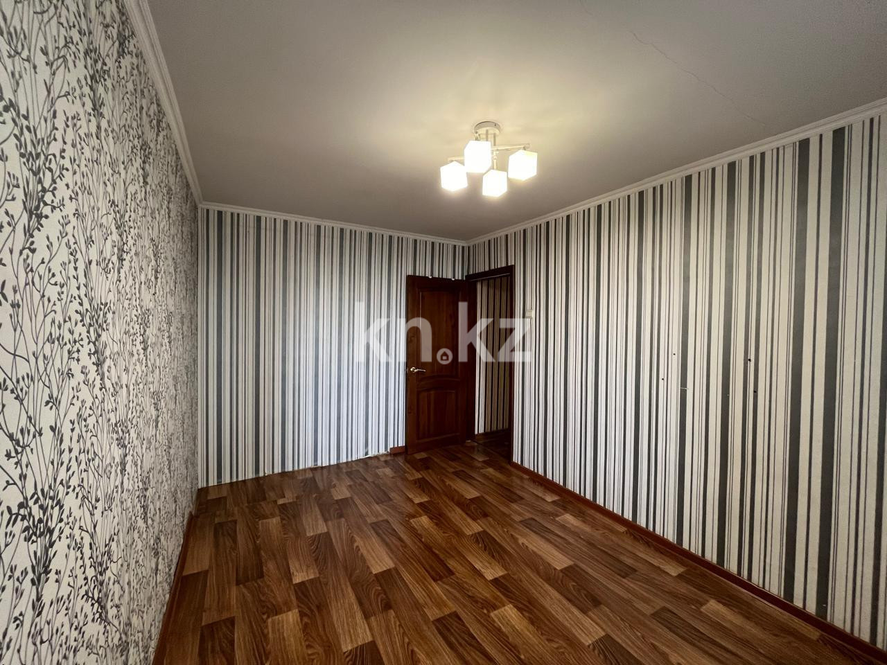 Продажа 4-комнатной квартиры, 80 м², пр. Шахтеров в Караганде - фото 9