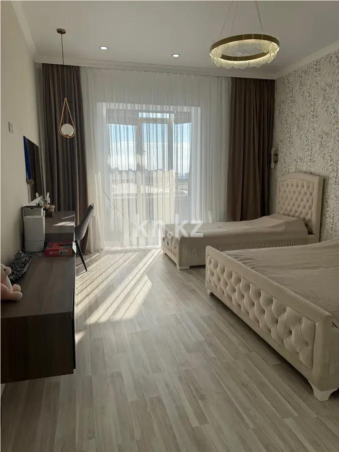 Продажа 5-комнатной квартиры, 120 м², ул. Жанторе Абишева, дом  2б в Караганде - фото 4