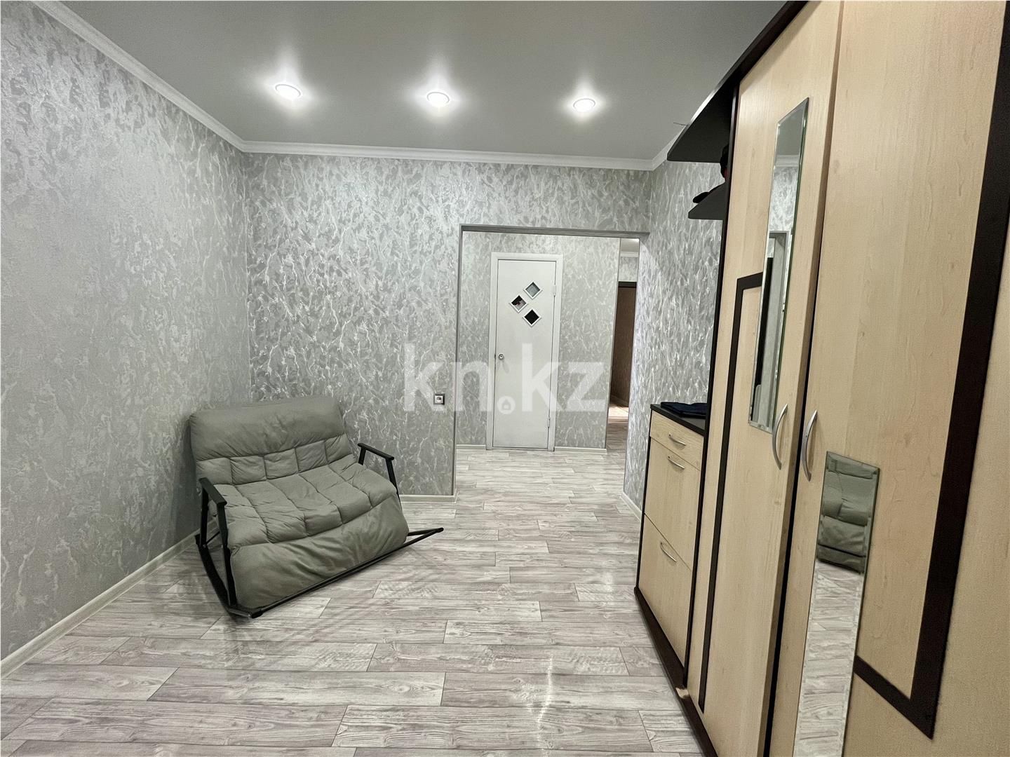 Продажа 6-комнатной квартиры, 79 м², ул. 9-й мкр., дом  42 в Темиртау - фото 10