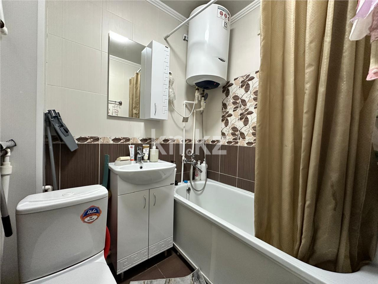 Продажа 3-комнатной квартиры, 58 м², мкр-н 12 в Караганде - фото 14