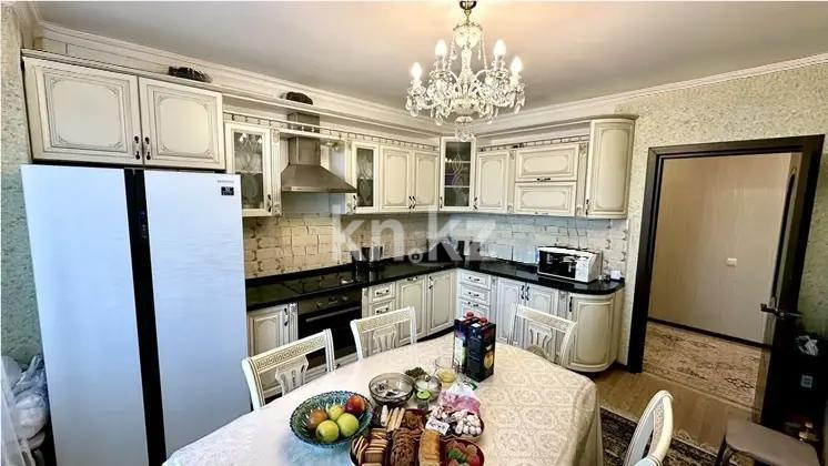 Продажа 4-комнатной квартиры, 236 м², пр. Абая, дом  63 в Астане - фото 4