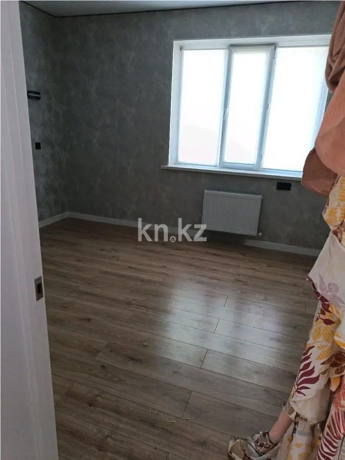 Продажа 3-комнатной квартиры, 70 м², ул. Омарова, дом  1 в Алматы - фото 2