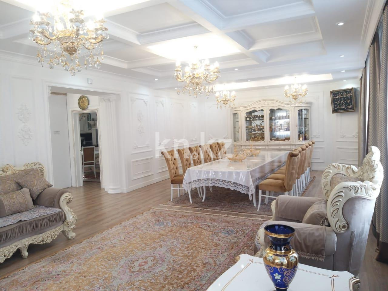 Продажа 5-комнатного дома, 520 м², ул. Муканова в Караганде - фото 3