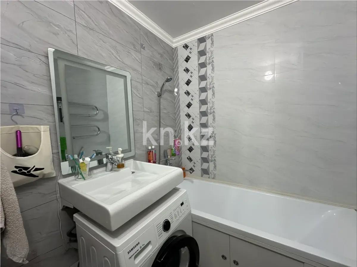 Продажа 2-комнатной квартиры, 52.7 м², мкр-н Мамыр-7, дом  2 в Алматы - фото 4