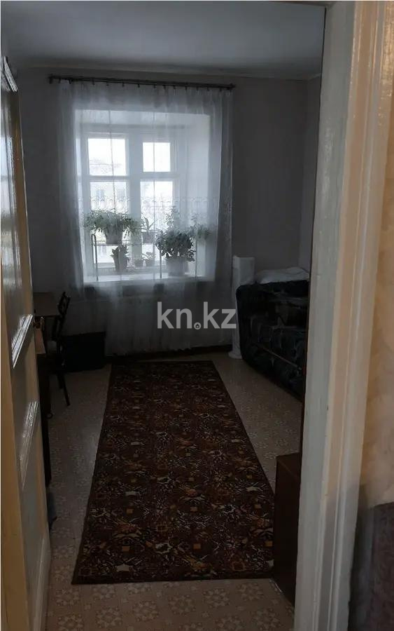 Продажа 3-комнатной квартиры, 69 м², ул. Абая, дом  45 в Караганде - фото 3