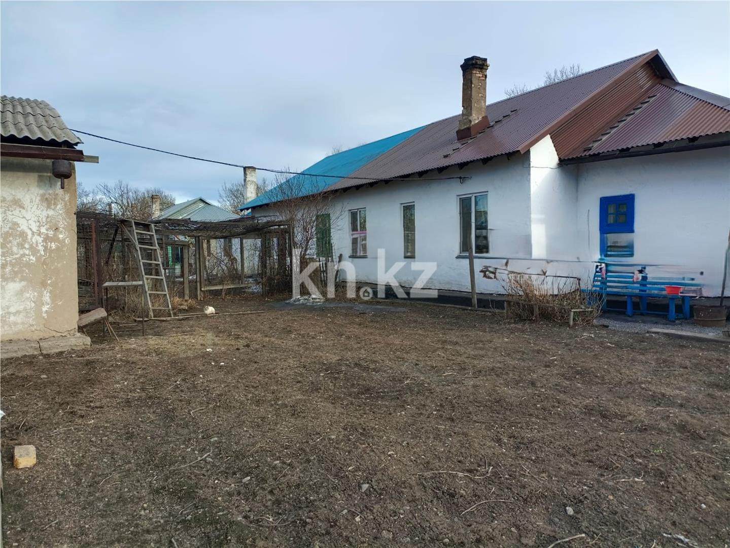 Продажа 4-комнатного дома, 78 м² в Караганде