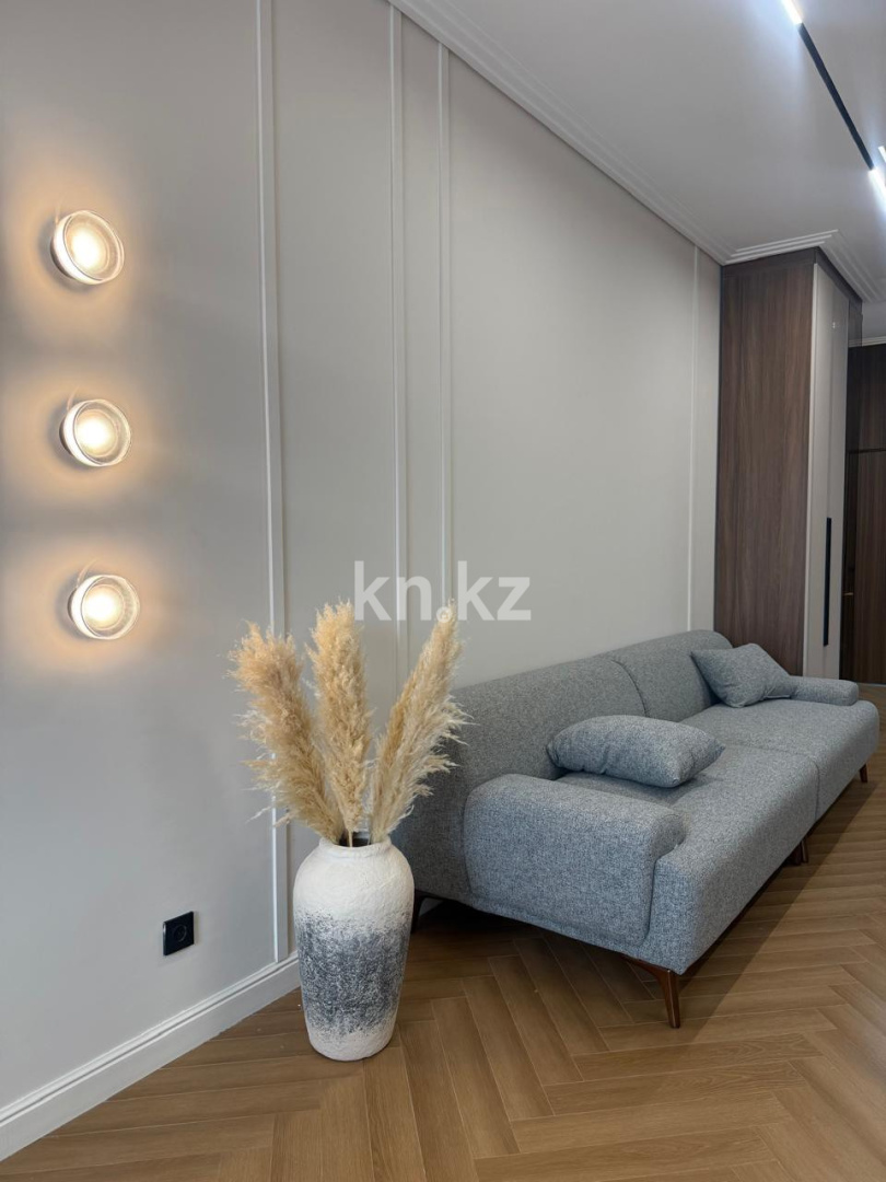 Продажа 4-комнатной квартиры, 111.6 м², Сейфуллина в Алматы - фото 2