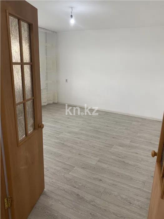 Продажа 2-комнатной квартиры, 56 м², мкр-н Голубые Пруды, дом  12 в Караганде - фото 2