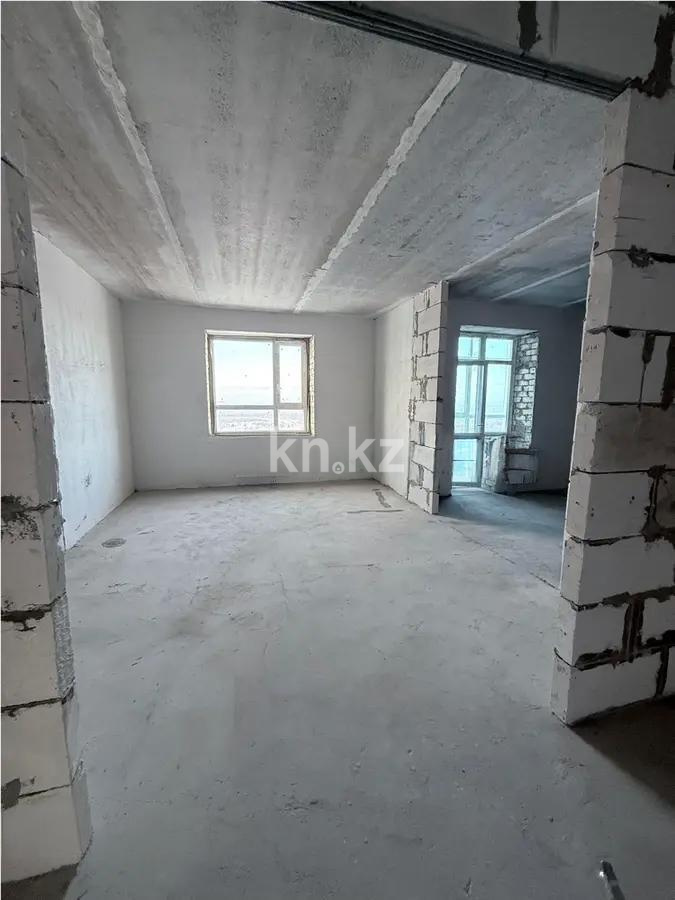 Продажа 4-комнатной квартиры, 102 м² в Караганде