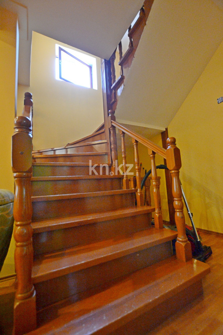 Продажа 8-комнатного дома, 260 м², ул. Шевцовой в Алматы - фото 4