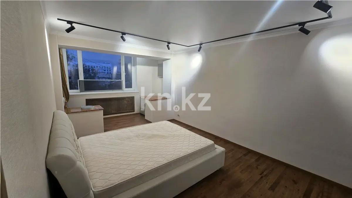 Продажа 3-комнатной квартиры, 91.8 м², ул. Тулебаева, дом  82 в Алматы - фото 3