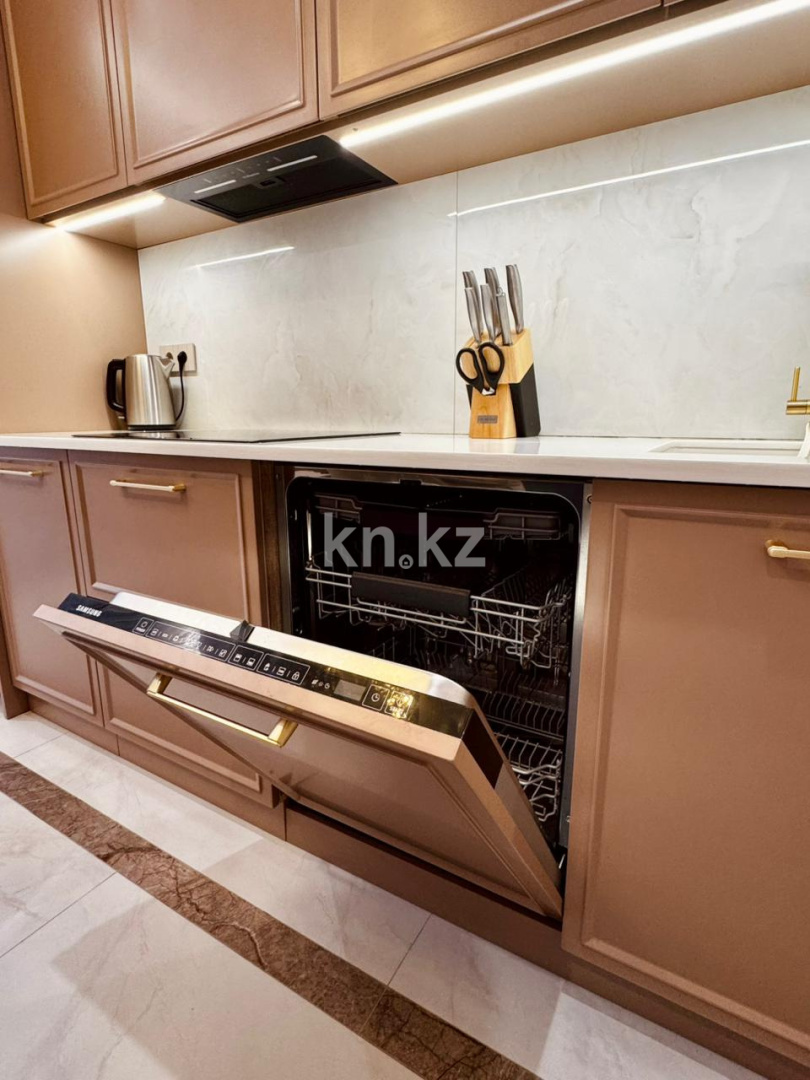 Продажа 3-комнатной квартиры, 85 м², Жошы Хан, дом  13 в Астане - фото 2