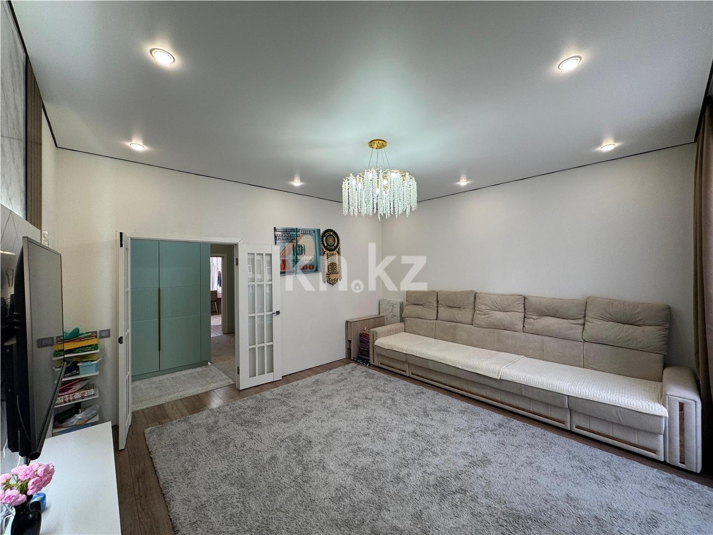 Продажа 2-комнатной квартиры, 68 м², 067 учетный квартал, дом  456/3 в Караганде - фото 3